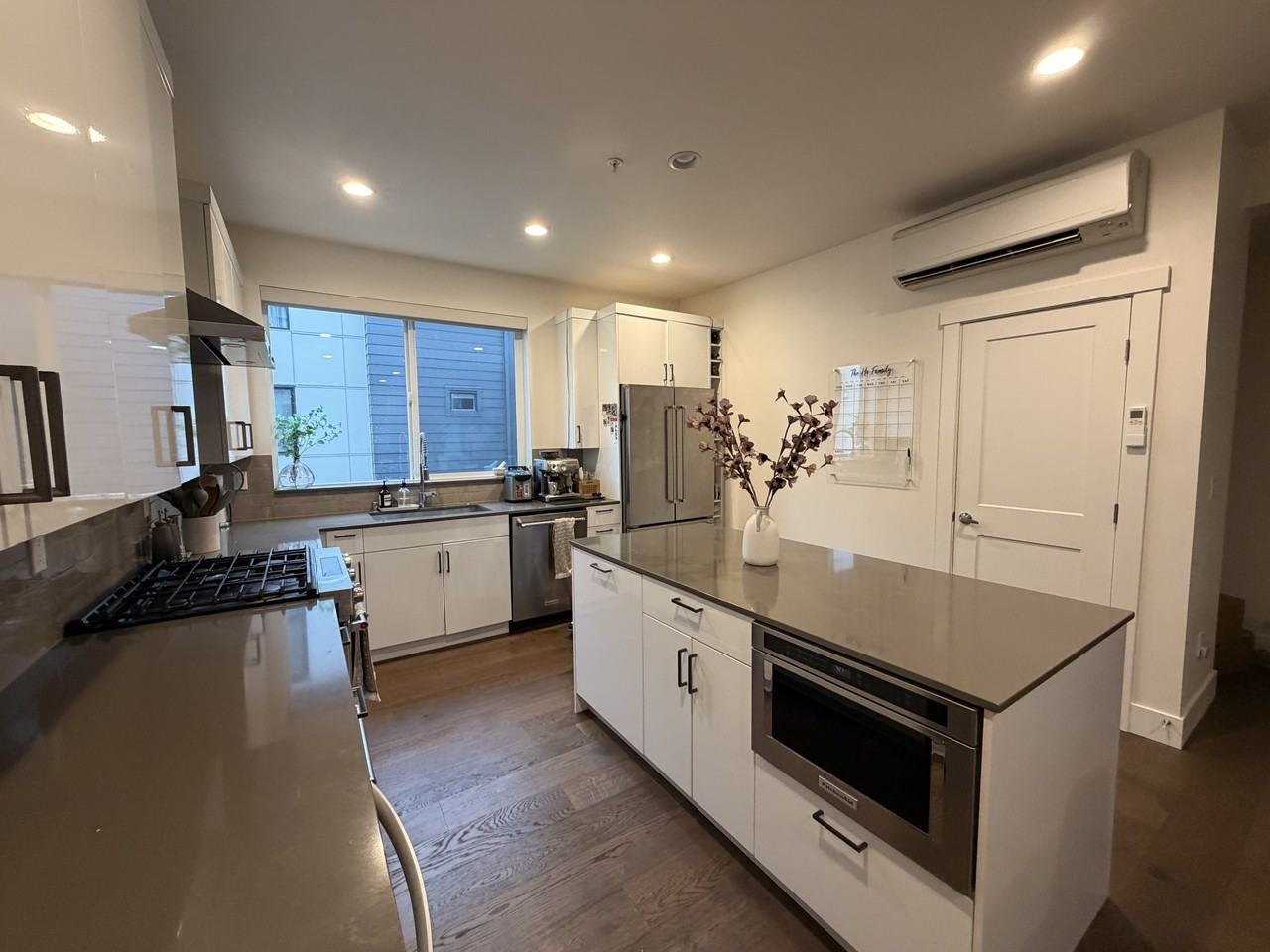 18413 96th Ln Ne #E - Photo 7 of 11