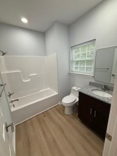 824 W 26th St #NA - Photo 6 of 9