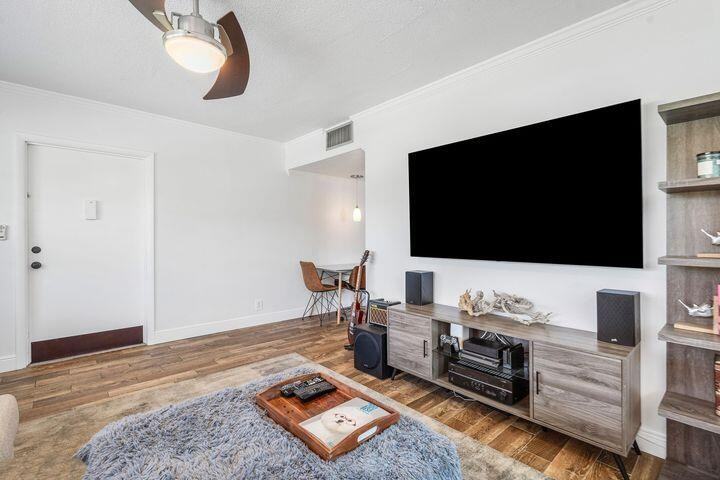 6100 Northeast 7th Avenue - Photo 5 of 7