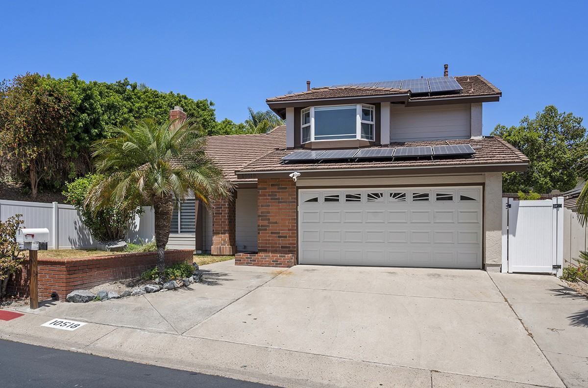 10518 Pine Grove St #1 - Photo 4 of 46