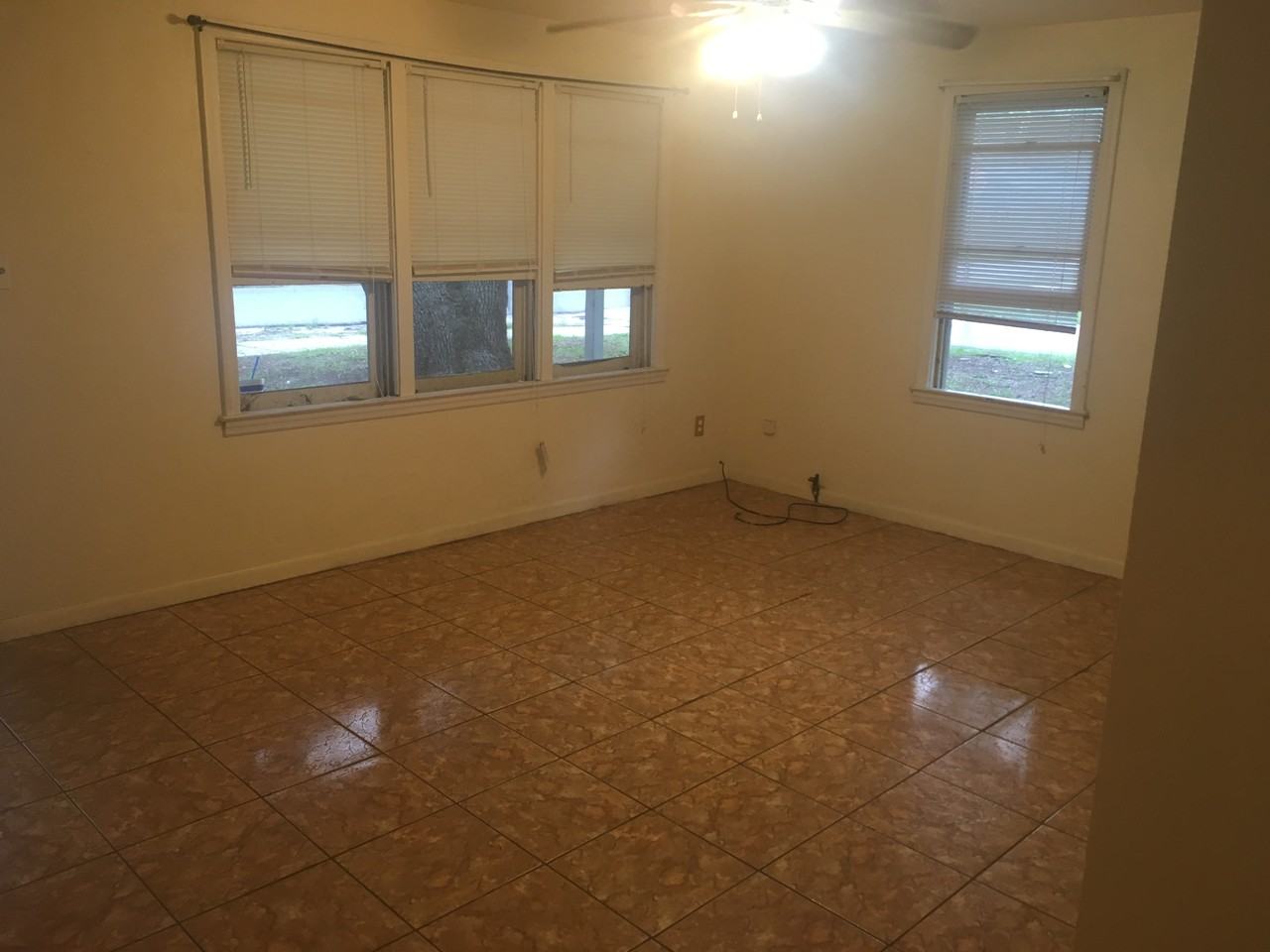 720 Washington St #1 - Photo 5 of 14