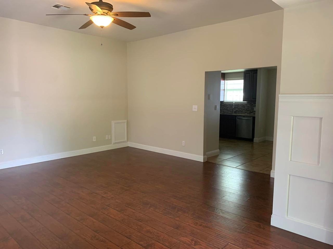 218 S 6th St #NA - Photo 2 of 15