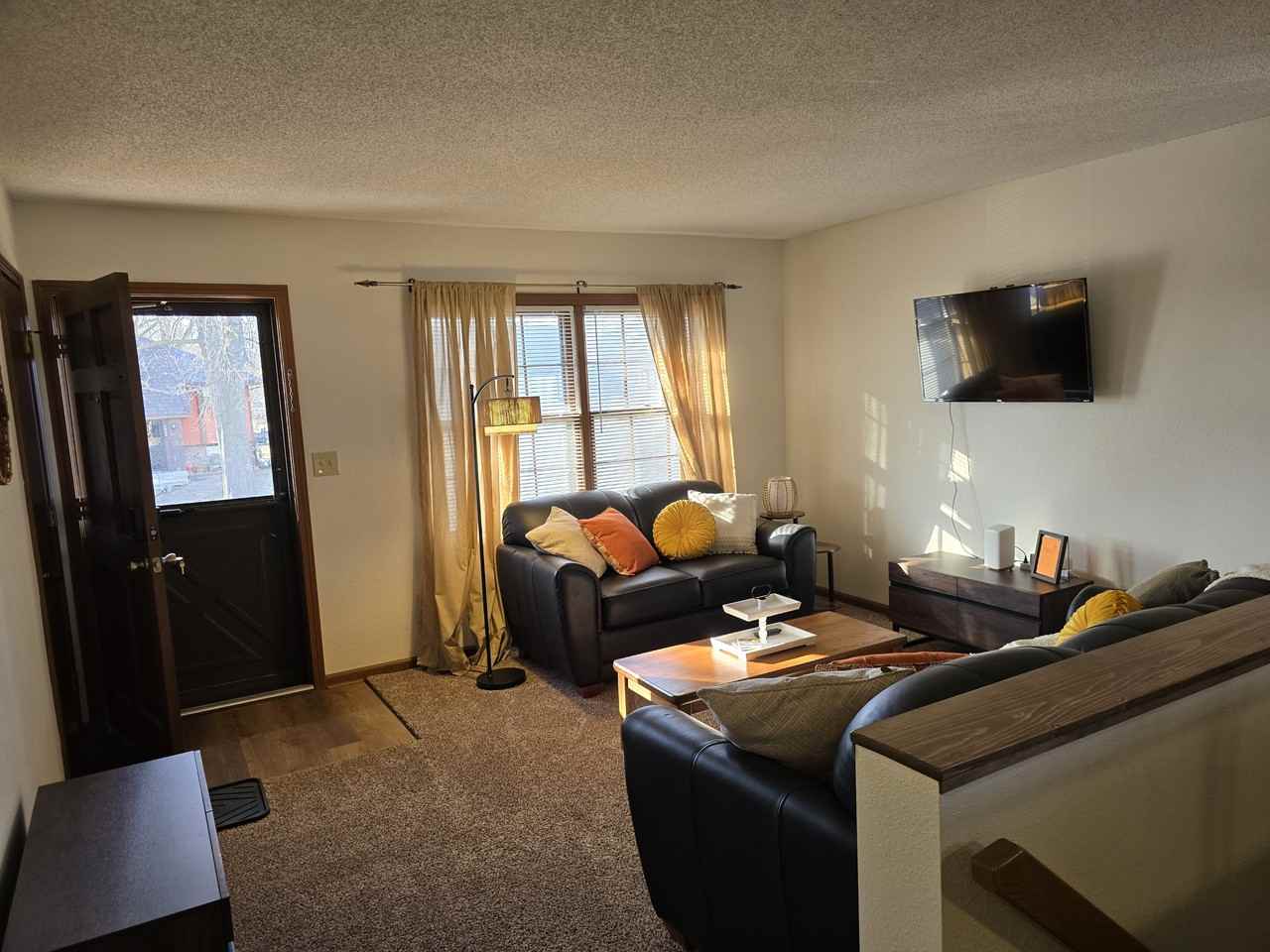 1421 S Haden Ct #1421 - Photo 3 of 18