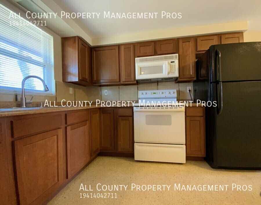 5827 Nutmeg Ave - Photo 5 of 14