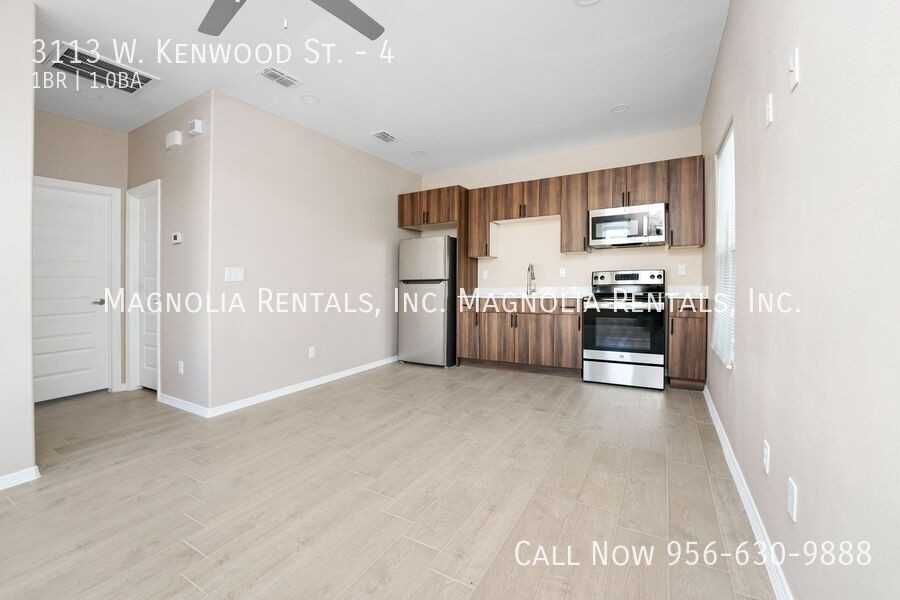 3113 W Kenwood St #4 - Photo 3 of 7