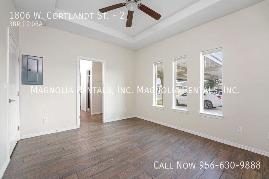 1806 W Cortlandt St #2 - Photo 6 of 17