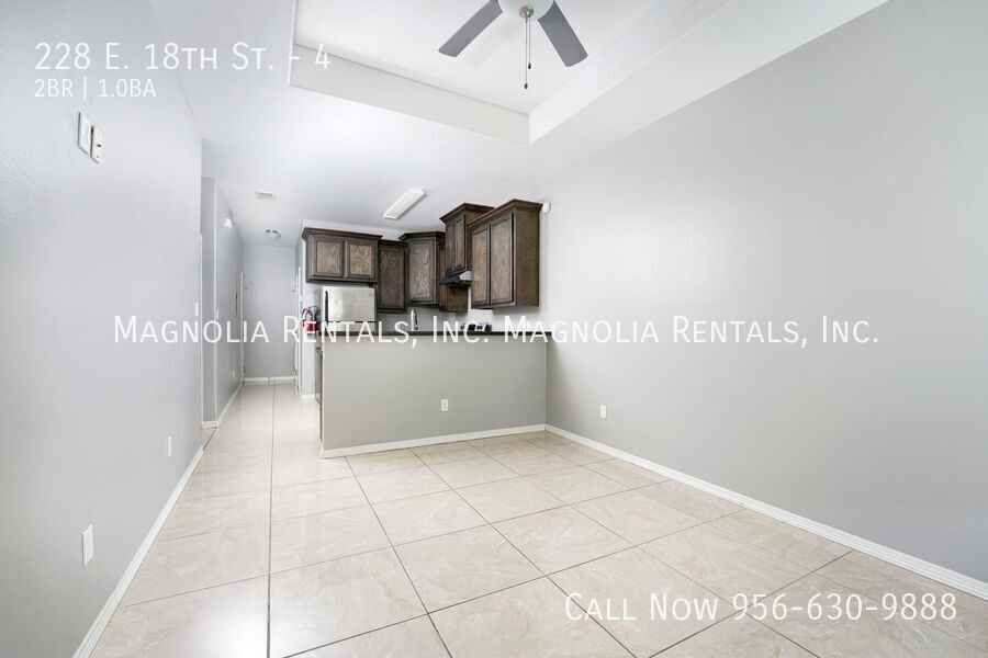 228 E 18th St #4 - Photo 3 of 11
