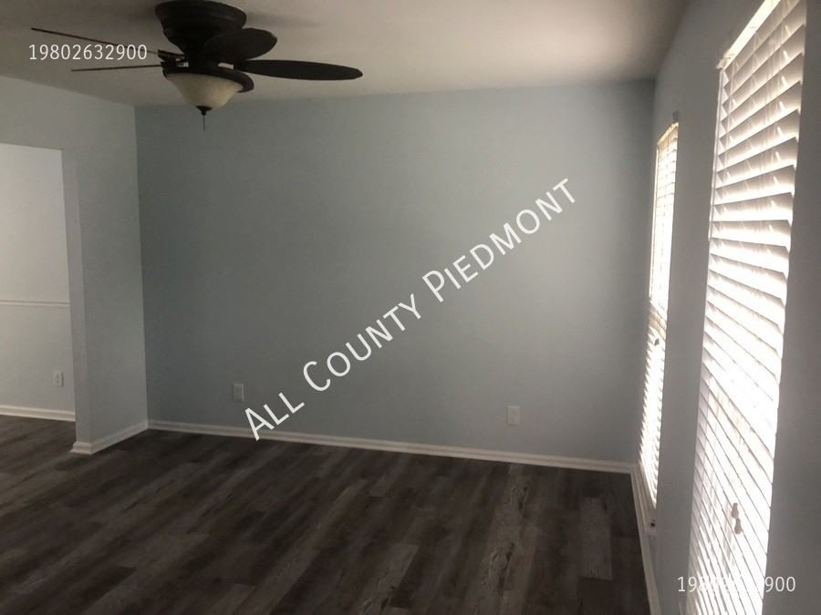 10009 Rockwood Rd - Photo 6 of 17