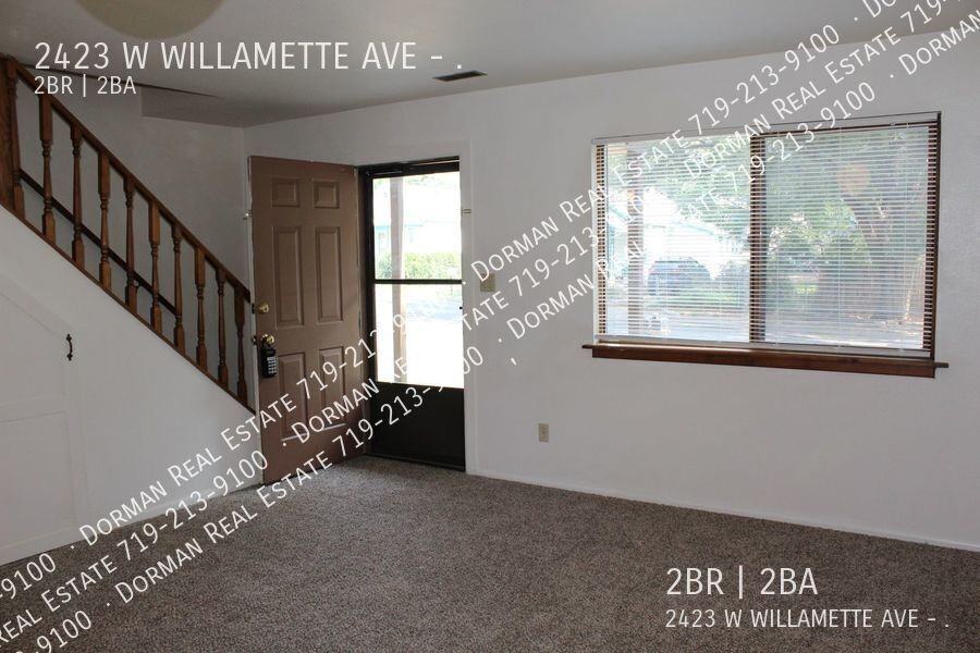 2423 W Willamette Ave - Photo 4 of 11