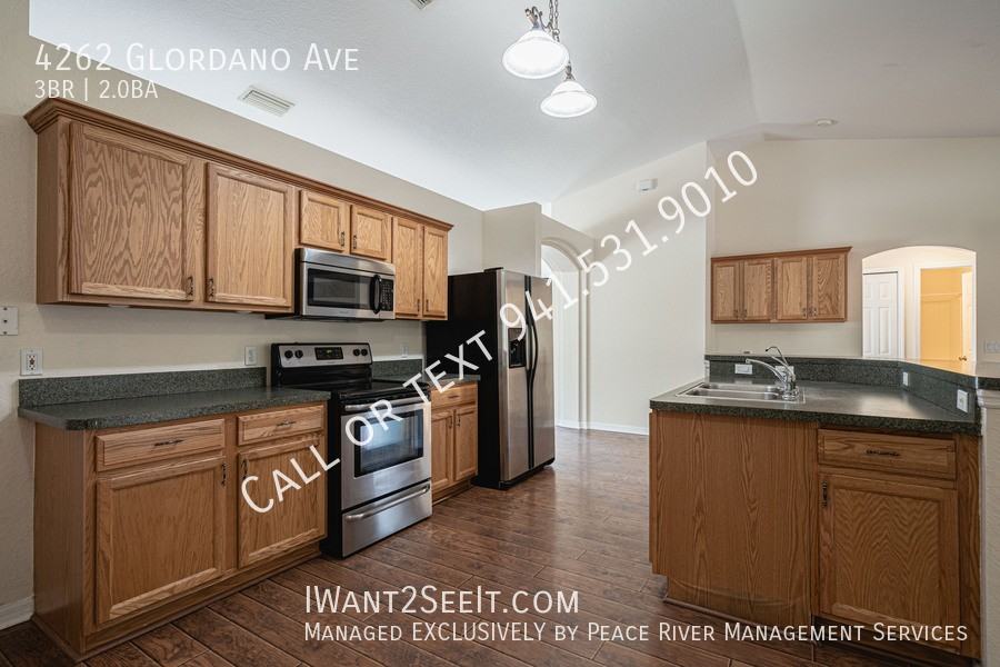 4262 Glordano Ave - Photo 7 of 32