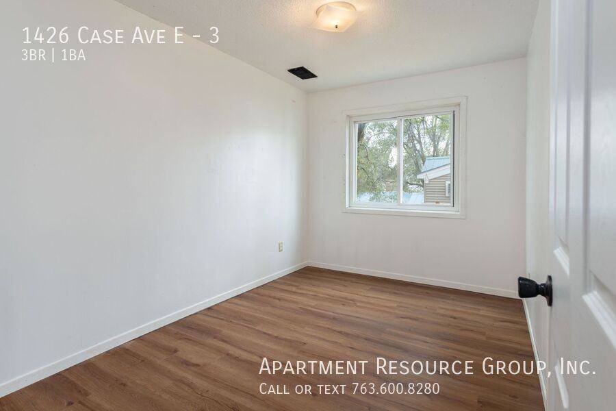 1426 Case Ave E #3 - Photo 5 of 18