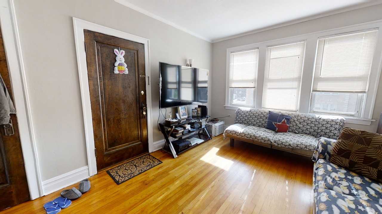 1941 Grove Ave #303 - Photo 3 of 20