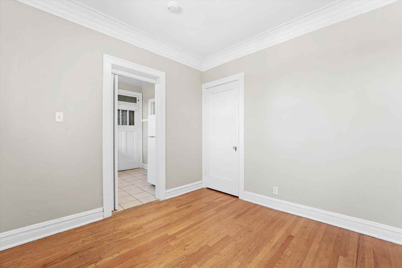 38 Lawton Rd #3 - Photo 5 of 18