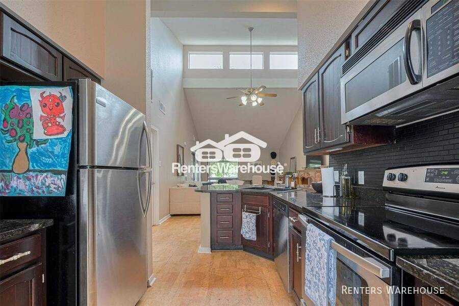 182 April Point Dr N - Photo 6 of 18