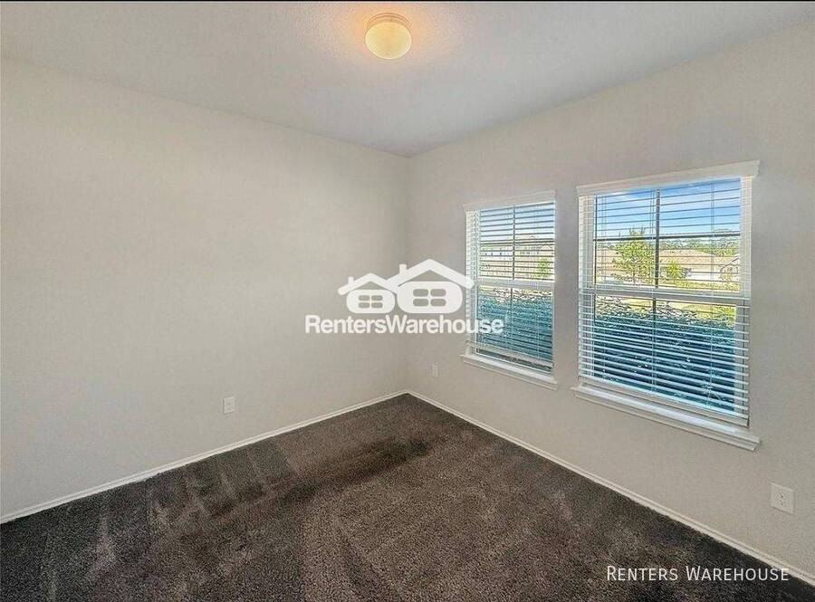 14135 Riley Creek Ct - Photo 5 of 13