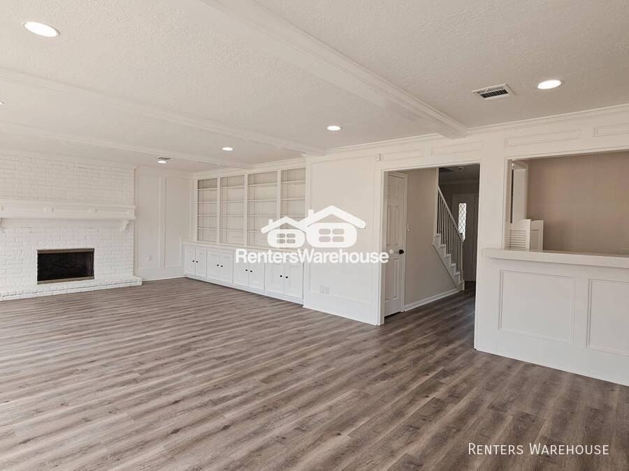 16627 Aldenham Pl - Photo 4 of 27