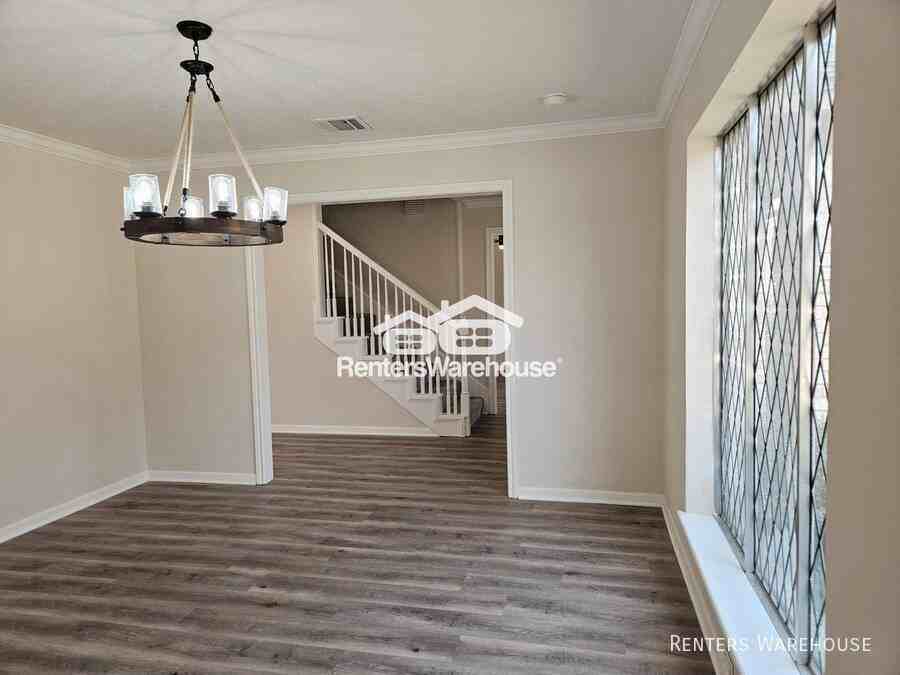 16627 Aldenham Pl - Photo 5 of 27