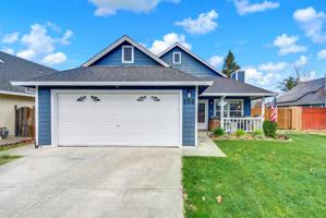 featured image of 209 White Oak Ln #1