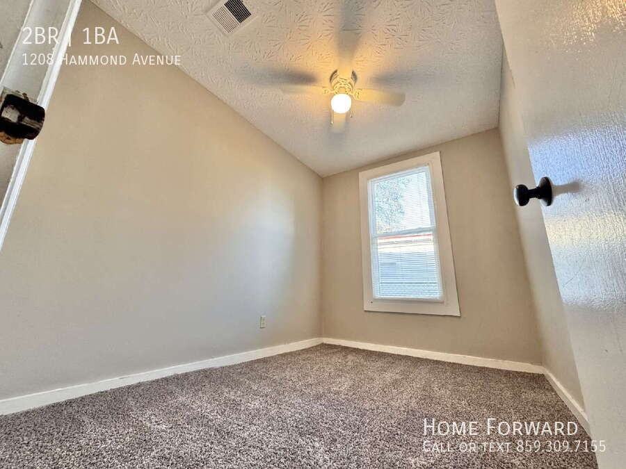 1208 Hammond Ave - Photo 6 of 12