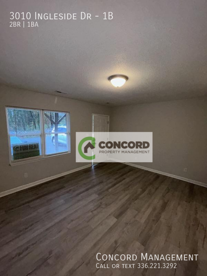 3010 Ingleside Dr #1B - Photo 3 of 15