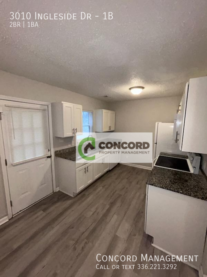 3010 Ingleside Dr #1B - Photo 6 of 15