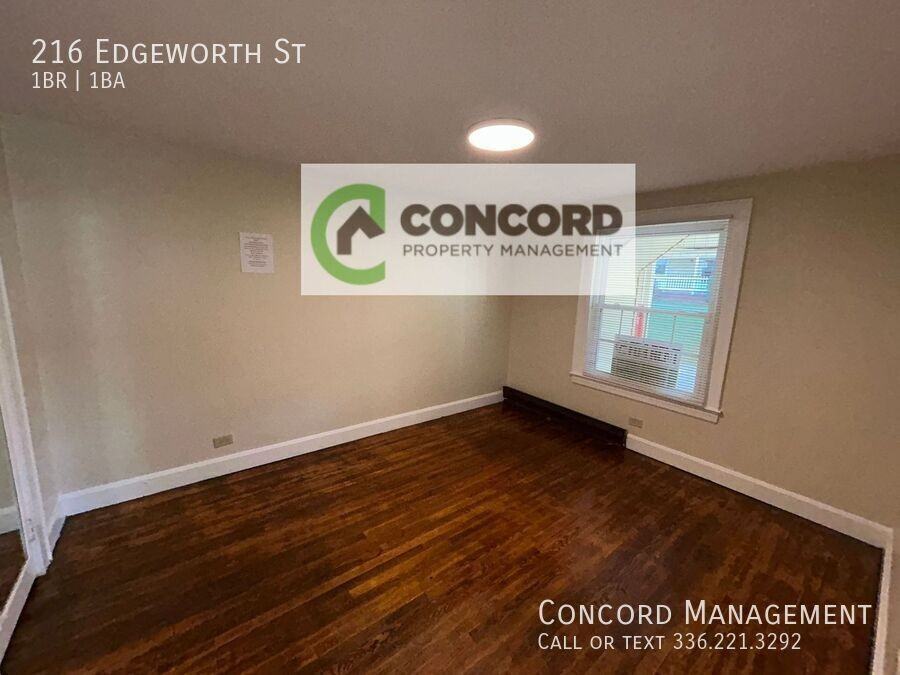 216 Edgeworth St - Photo 7 of 10