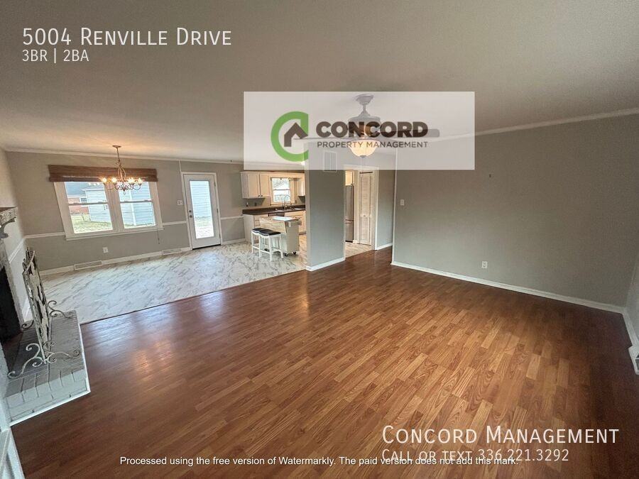 5004 Renville Dr - Photo 5 of 18