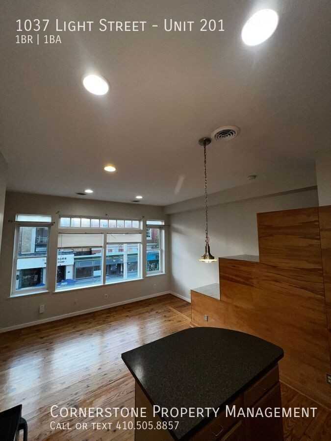 1037 Light St #201 - Photo 7 of 8