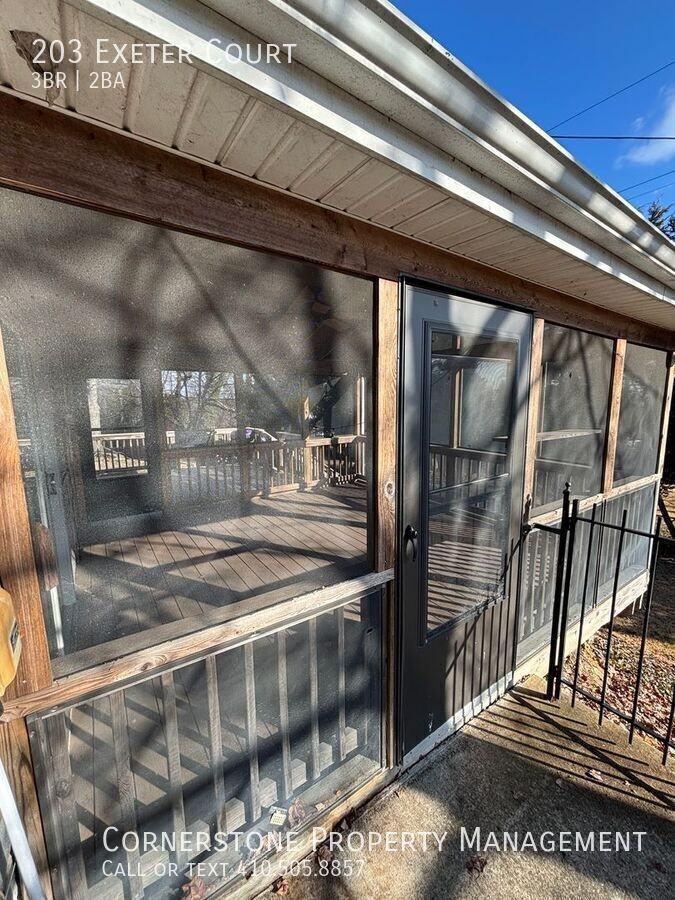 203 Exeter Ct - Photo 7 of 12