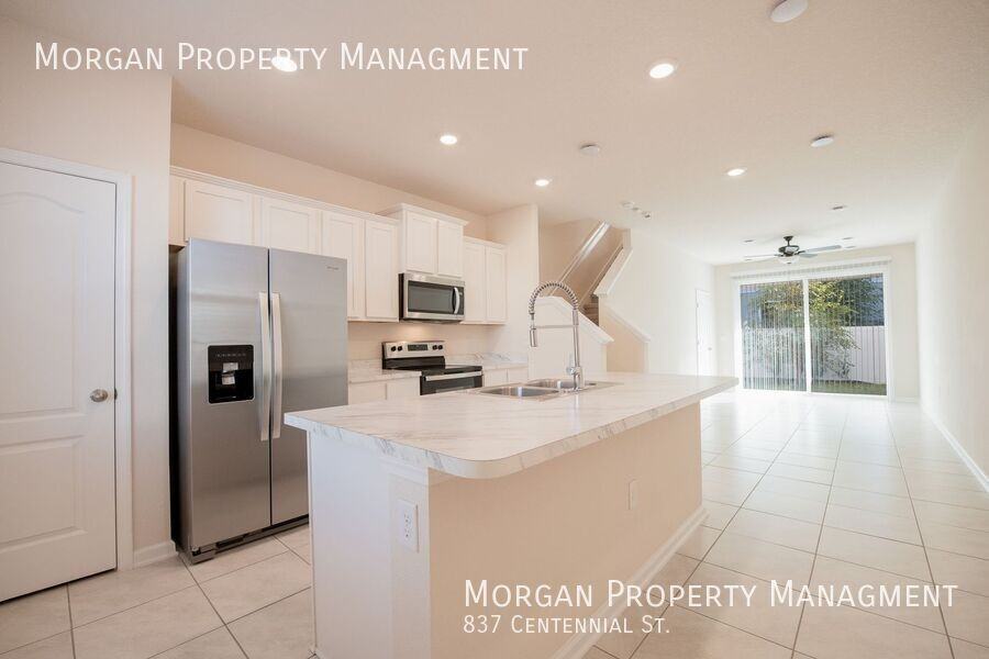 837 Centennial St - Photo 2 of 20