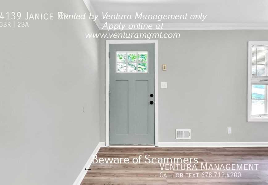 4139 Janice Dr - Photo 4 of 37