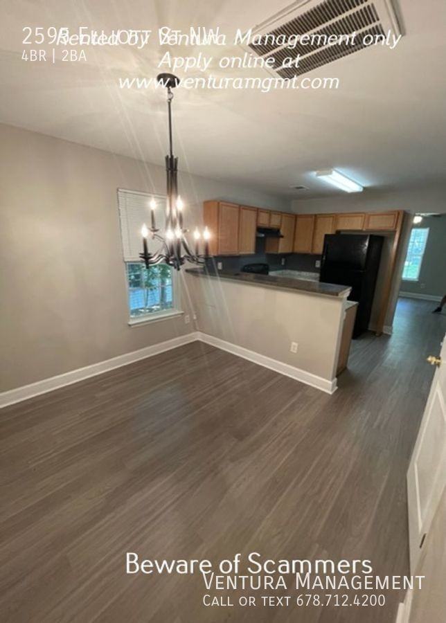 2595 Elliott St Nw - Photo 4 of 24