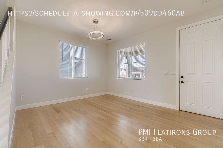 5372 Warrior St - Photo 4 of 28