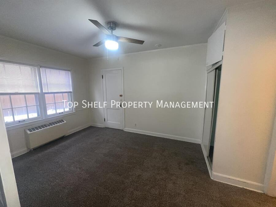 2303 E 9th St #2 - Photo 4 of 6