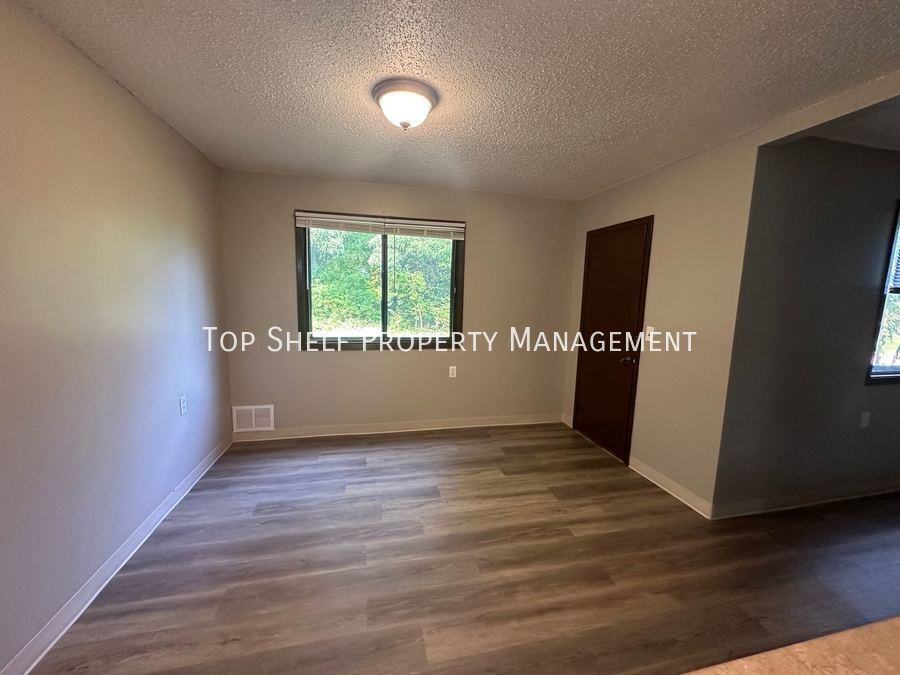 1330 Williams St - Photo 3 of 11