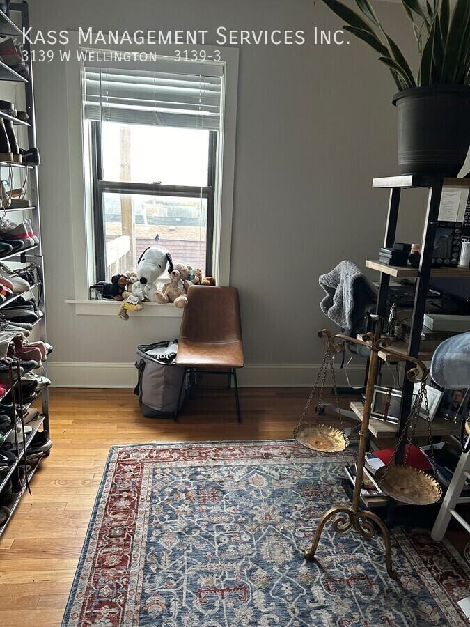 3139 W Wellington Ave #3139-3 - Photo 5 of 6