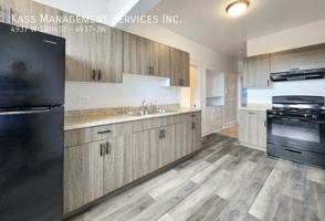featured image of 4937 W 18th St