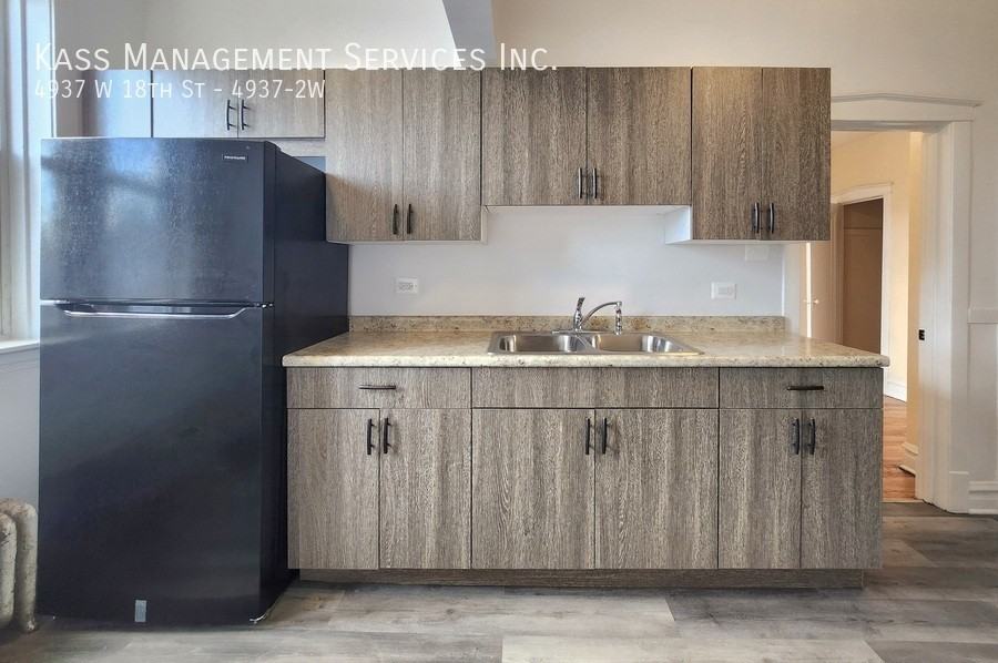 4937 W 18th St #4937-2W - Photo 2 of 11