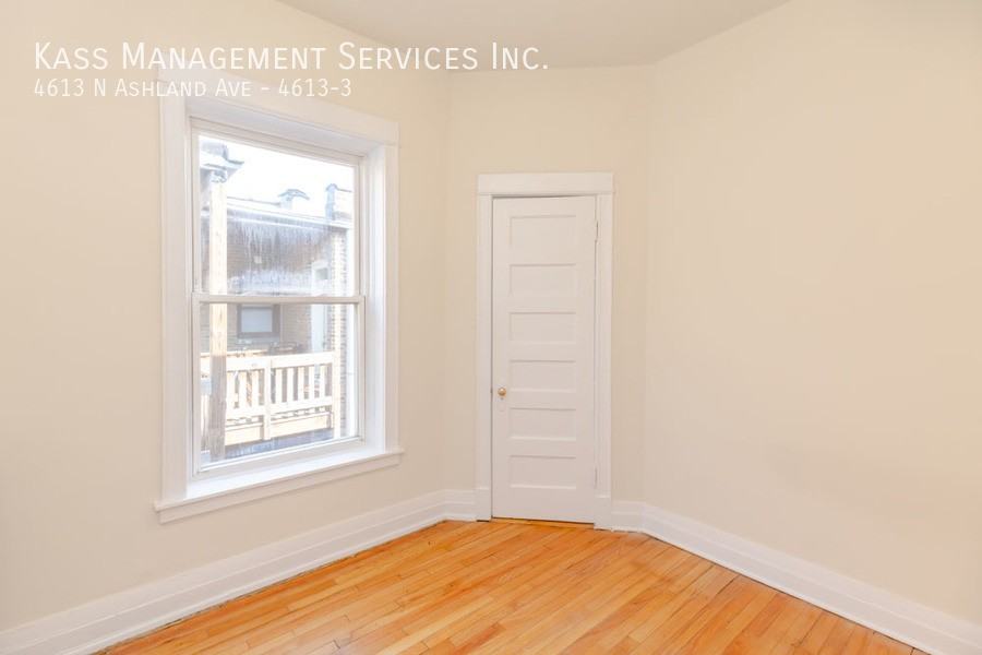 4613 N Ashland Ave #4613-3 - Photo 5 of 10