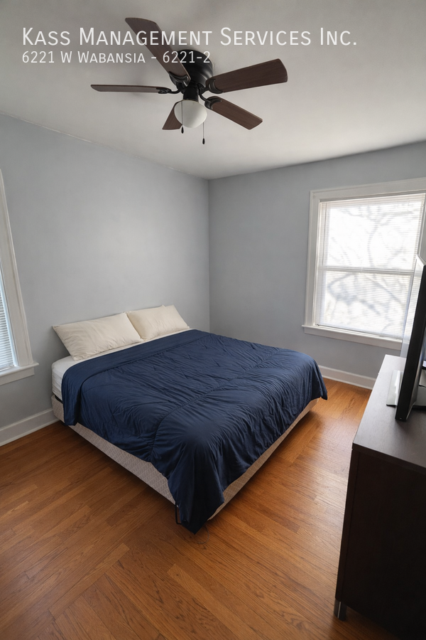 6221 W Wabansia Ave #6221-2 - Photo 4 of 7