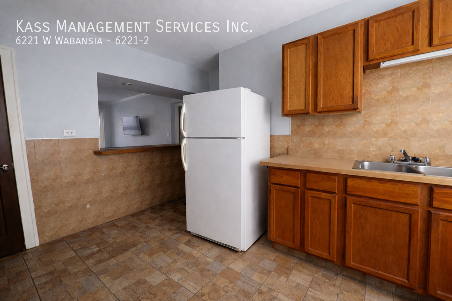 6221 W Wabansia Ave #6221-2 - Photo 6 of 7