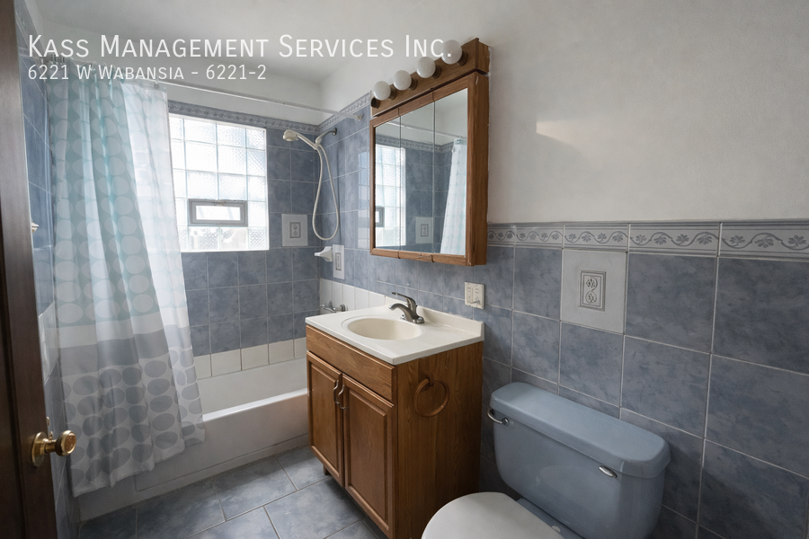 6221 W Wabansia Ave #6221-2 - Photo 7 of 7