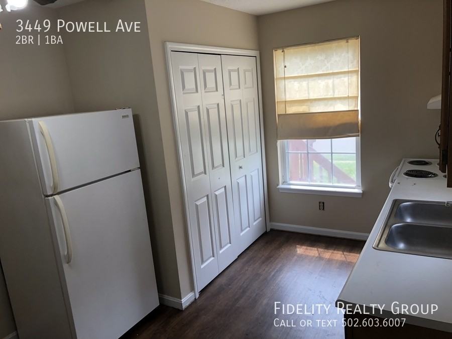 3449 Powell Ave - Photo 5 of 16