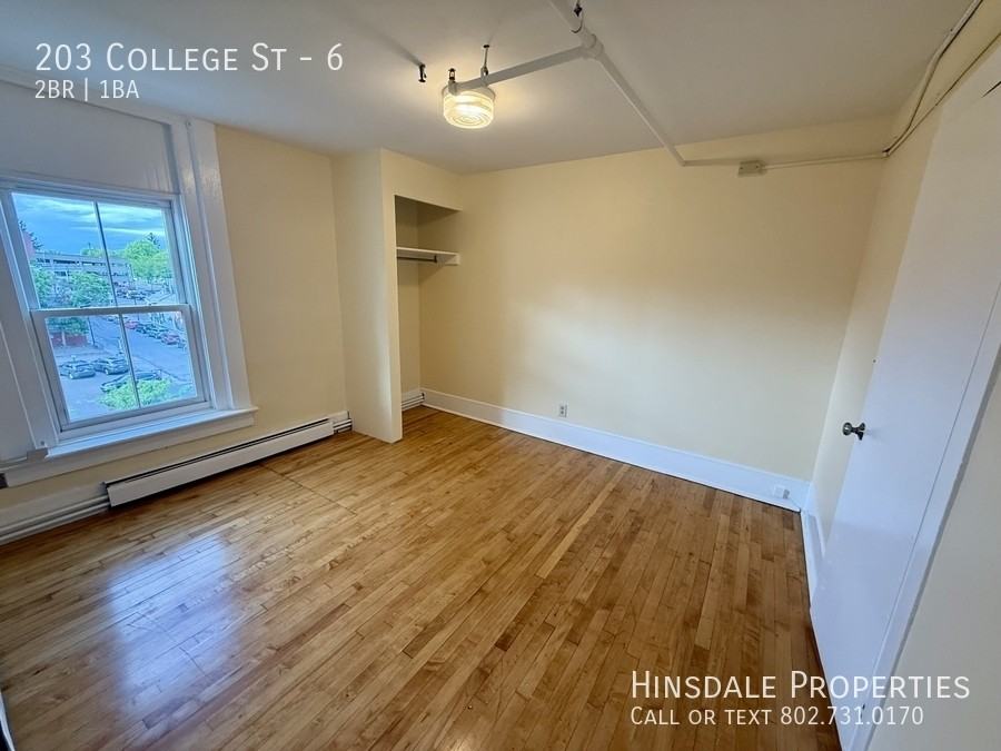203 College St #6 - Photo 5 of 13