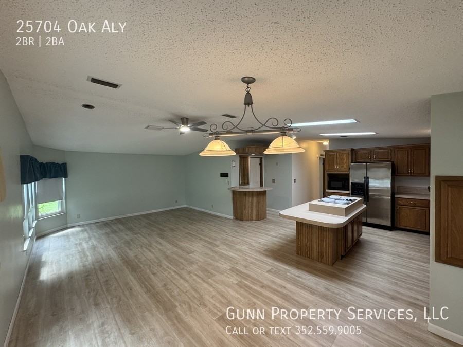 25704 Oak Aly - Photo 3 of 21
