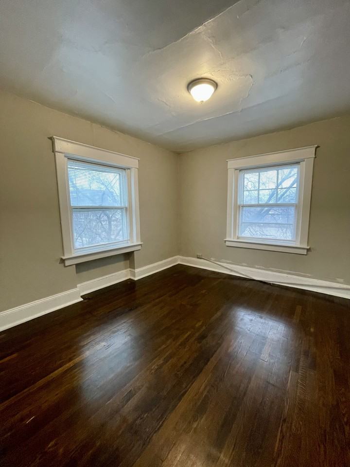 920 E 41st St Apt 2e #2E - Photo 7 of 18