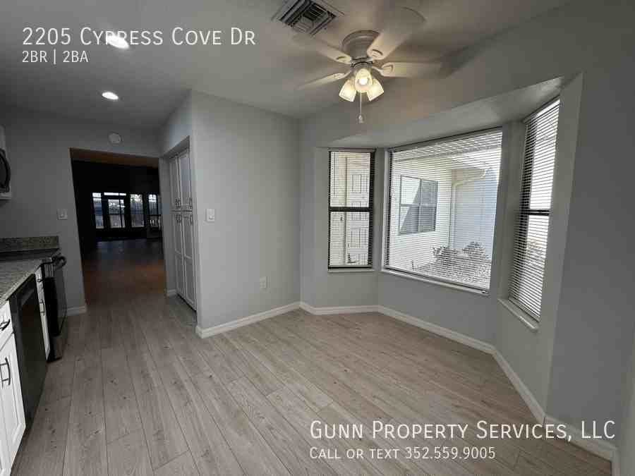 2205 Cypress Cove Dr - Photo 3 of 16
