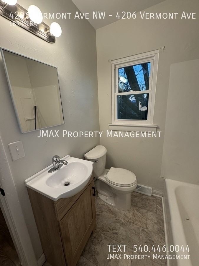 4206 Vermont Ave Nw - Photo 7 of 7