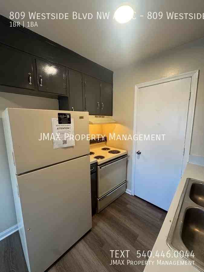 809 Westside Blvd Nw Apt C - Photo 4 of 8