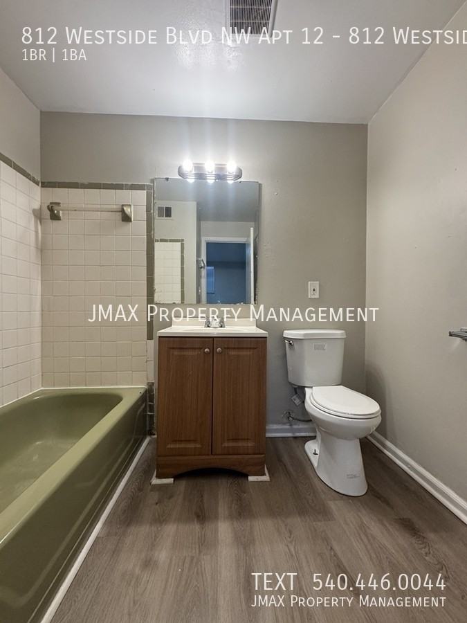 812 Westside Blvd Nw Apt 12 - Photo 6 of 6